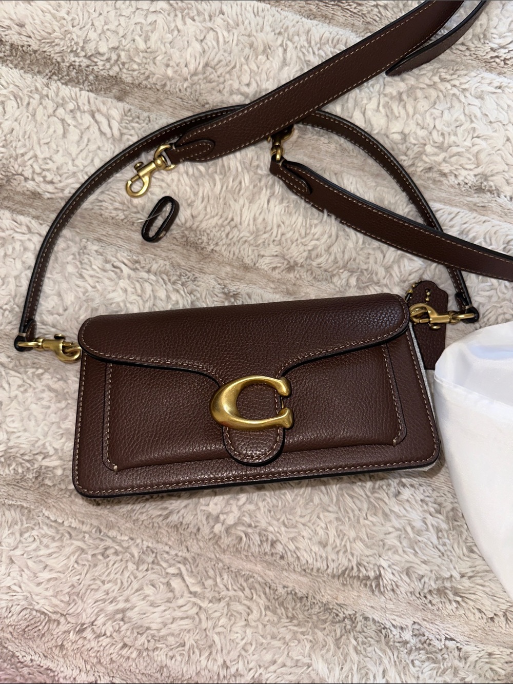 Coach Tabby Shoulder Bag 20 in Brown with Gold Hardware New with dust bag - Picture 7 of 8